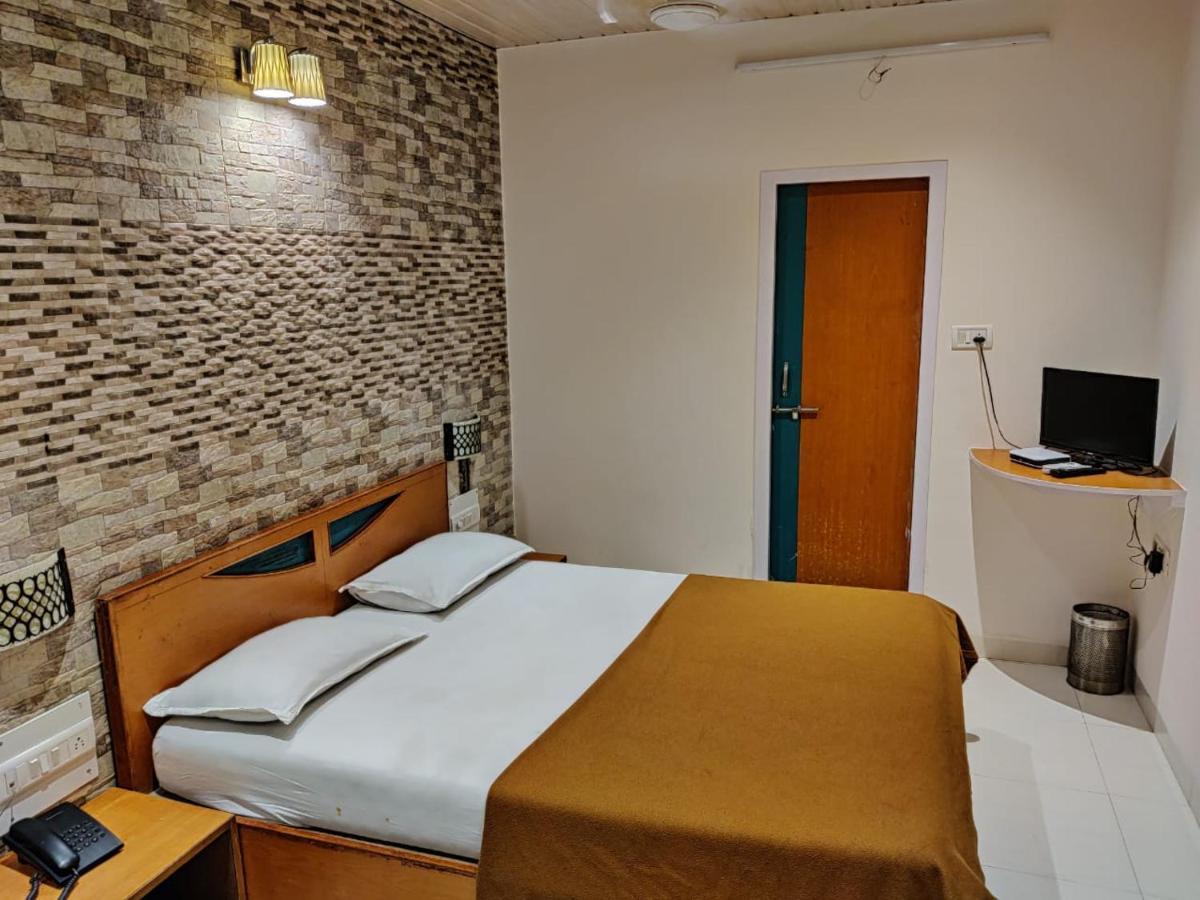 Rajdhani Resort 罗纳瓦拉 外观 照片
